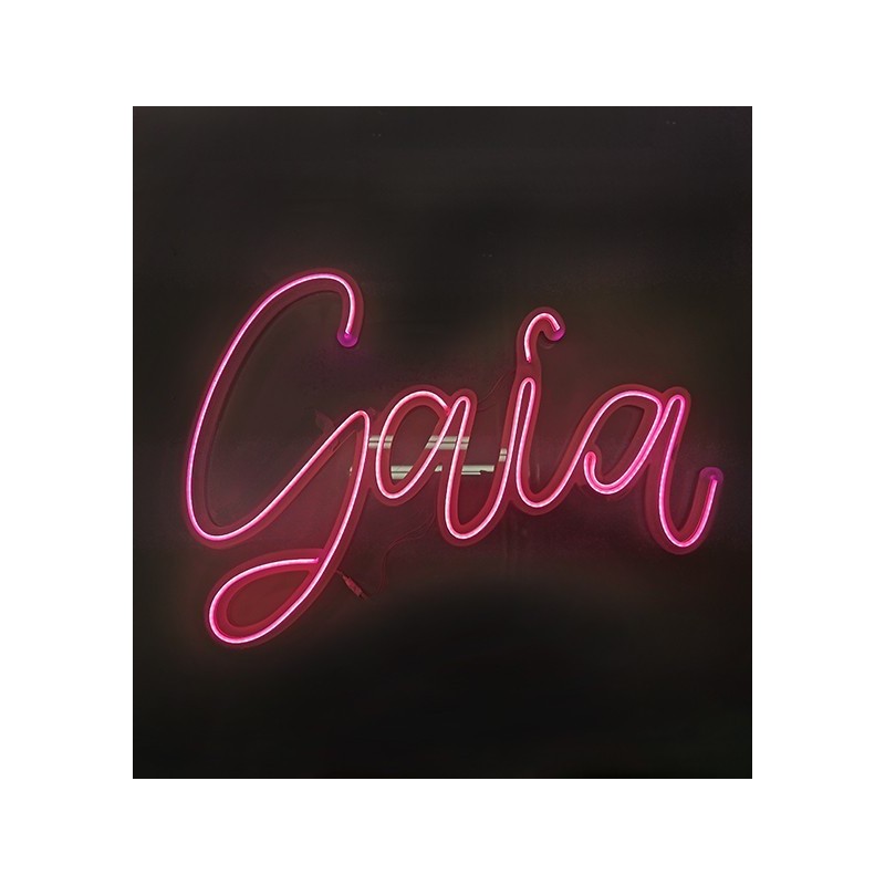 Scritta "Gaia" luminosa in plexiglass trasparente con Neon fucsia - lunghezza 70cm